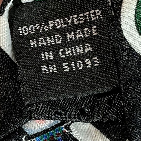 Yule Tie Greetings By MMG Hallmark Ho Ho Ho Christmas Tie - Picture 8 of 9